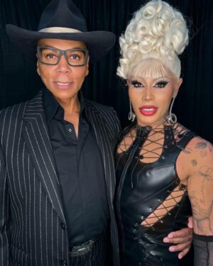Grag Queen Instagram - Eu e a Patroa, esquece! 🖤 #DragCon2024