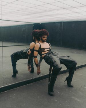 Gravity Balmain Instagram - the la brea tar pits if they slayed
📸 @seekaxiom 
Look 1: @willieherself @outlier (shoes: @shayneoliver.group @ugg)
Look 2: @leak_nyc @studious_hongkong @anndemeulemeester_official 
💄: @carlyannelarson