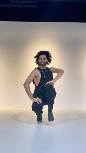 Gravity Balmain Instagram - had so much fun teaching this piece in Tokyo — thank you to @chiseninja @elenasdesu for organizing ❤️ might run it back for a round 2 in LA soon 👀