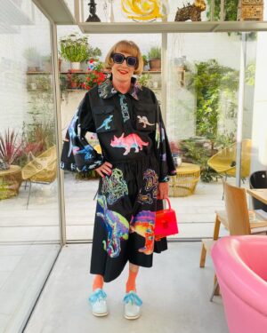 Grayson Perry Instagram - Wearing a nice comfy cool satin two piece by #UAL student Joel Lines
Going for posh drinks