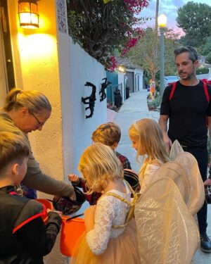 Greg Rikaart Instagram - Happy Halloween! 🎃