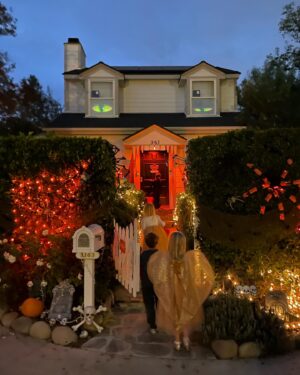 Greg Rikaart Instagram - Happy Halloween! 🎃