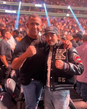 Gregory Rodrigues Instagram - What a night at #ufc300 🔥🔥

I can’t wait to my turn 😎