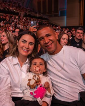 Gregory Rodrigues Instagram - What an incredible night with my girls at @ufc in Atlantic City. 
@jessicafnsrodrigues 
@iamserena.r

📸 @madspkr