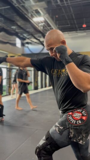 Gregory Rodrigues Instagram - Working slowly into the end range of strikes is an excellent way to fire the smaller stabilizer muscles and prepare the joints for war. Warming up the great @gregoryrodriguesmma at @killcliff_fc for a tough day of MMA rounds.