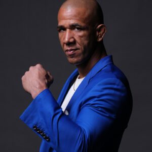 Gregory Rodrigues Instagram - Ready to do business🤖👮🏾‍♂️

#ufc #mma #robocop #ufcbrasil