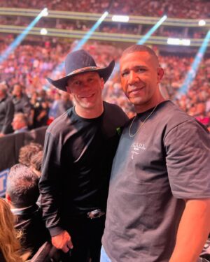 Gregory Rodrigues Instagram - What a night at #ufc300 🔥🔥

I can’t wait to my turn 😎