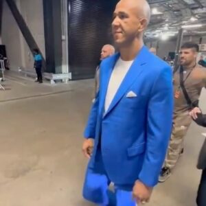 Gregory Rodrigues Instagram - Arriving in the UFC arena wearing @markrussellco 
The best in the business 🔥🔥🔥🔥

#mma #robocop #ufc #ufcbrasil