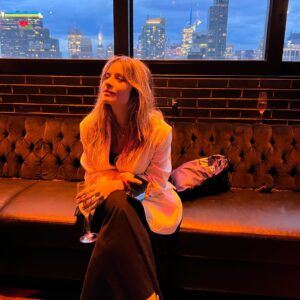 Greta Scarano Instagram - I♥️NY 
Premiering Feliz Navidad at
@tribeca with @premiere_film @dareizz @groenlandia_film
