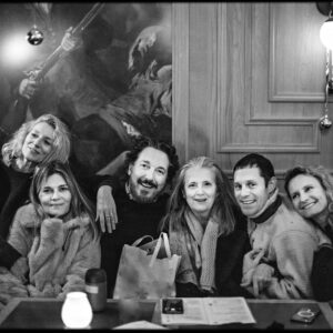 Guillaume Gallienne Instagram - le bonheur d’être dans cette Troupe! @comedie.francaise.officiel 
#Elsa Lepoivre @marinahandsofficial ma pomme, Mareine #Claude Mathieu #Christophe Montenez et @sylvia.berge 
Merci 📷 @jeanlouis.fernandez