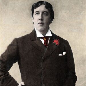 Guillaume Gallienne Instagram - Ce soir 23H10 @franceinter "Le Portrait de Dorian Gray" d'Oscar Wilde, ça peut pas faire de mal...
Métaphore sur l’Âme et sur l’Art, ce roman fantastique et troublant d’Oscar Wilde est son chef-d’œuvre ; roman qui signera aussi, hélas, la déchéance de l’écrivain, puisque jugé immoral lors de sa publication en 1890.