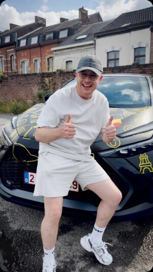 Guillaume Wattecamps Instagram - GuiHome aux JO 😂🥇 J’aurais du participer en tant qu’athlète mais je me suis blessé très jeune. Je me rattrape en vous emmenant avec moi soutenir les athlètes belges! Merci @toyotabelux pour cette opportunité ! Plus jamais sans mon CH-R ! #toyotateambelgium @toyotabelux #startyourimpossible #toyotapartner