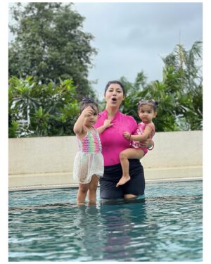 Gurmeet Choudhary Instagram - Collecting moment’s with @saffronstays and this time we visited Ivory Mansion in Pen Maharashtra.. No better place to be in during this monsoon season! 
We had a lovely time irrespective of how ill Guru was but it went all good and we made the most of our family time!! 
Thank you #SaffronStays for this beautiful stay and incredible hospitality ✨❤️
#WhereFamiliesBond