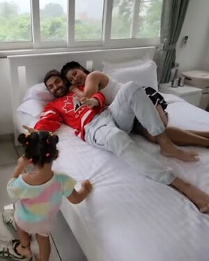 Gurmeet Choudhary Instagram - Collecting moment’s with @saffronstays and this time we visited Ivory Mansion in Pen Maharashtra.. No better place to be in during this monsoon season! 
We had a lovely time irrespective of how ill Guru was but it went all good and we made the most of our family time!! 
Thank you #SaffronStays for this beautiful stay and incredible hospitality ✨❤️
#WhereFamiliesBond