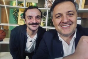 Güven Murat Akpınar Instagram - 👑

#ölsemdegamyememdiyebirgün
#23nisangibiyim
#canımSocrates