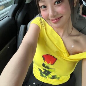 Ha Soo-young Instagram - 🍄
