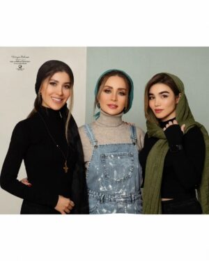 Hadis Fouladvand Instagram - 🦋
حدیث فولادوندِ زیبا، اصیل و دوست‌داشتنی🩵
طراحی استایل حدیث جان،
برای تهیه تیزرهای تبلیغاتی دکتر افلاکی عزیز🌱
 اجرای این پروژه برای ما سرشار از حس قشنگ بود🥹🤍

Beautiful actress : @hadisfouladvand

Makeup artist : @mahsatabassom_mua

Hairstyle: @zara_wovenhair @zara_hairartist

Beauty salon: @maryamrahnamabeauty

Photography: @falifilm

@draflaki.official

🦋
#میکاپ #استایل #بازیگرایرانی #آرتیست #تهران #حدیث_فولادوند #هنر #مهساتبسم #سلبریتی #زارامیرزایی
#makeup #artist #beauty #iranianactress #art #maryamrahnamabeauty #mahsatabassom #zaramirzaie
