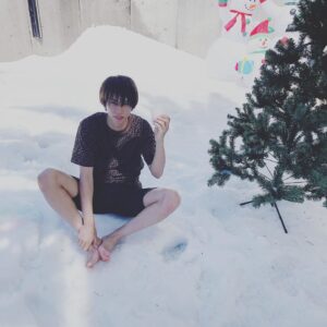 Hajime Shacho Instagram - 夏で暑いから雪降らせました