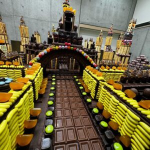 Hajime Shacho Instagram - 世界で５個セットしかないお菓子のお城