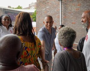 Hakeem Jeffries Instagram - Together with the community at National Night Out Against Crime in Bedford Stuyvesant and East New York 🙌🏾✊🏾🙌🏾