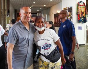Hakeem Jeffries Instagram - Together with the community at National Night Out Against Crime in Bedford Stuyvesant and East New York 🙌🏾✊🏾🙌🏾