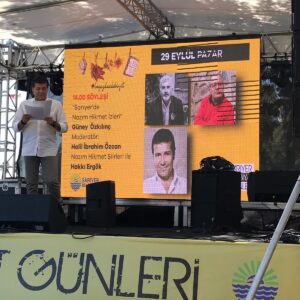 Hakkı Ergök Instagram - Bir gün daha Nazım Hikmet şiirleri ile güzelleşti.
Teşekkürler #sarıyerbelediyesi #sariyerbelediyesi #nazımhikmetşiirleri