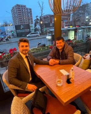 Hakkı Ergök Instagram - Dostluk güvendir.
@mbilgilii