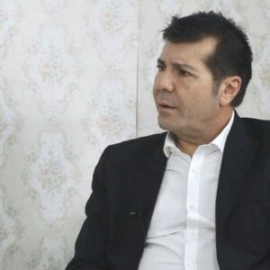 Hakkı Ergök Instagram - Orhan Veli Kanık’ın ‘Kırık  Aşk Hikayesi’ adlı oyunu ve yepyeni müzikleri ve geniş kadrosu ile Nazım Hikmet’in ‘Parmaklıktaki Mısralar’ adlı oyunu 2022’de her yerde…
@dwaddom