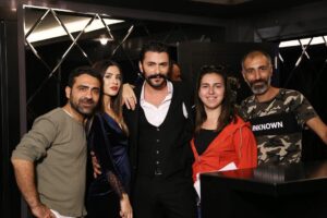 Halil Ibrahim Kurum Instagram - 👨‍👨‍👧‍👧🙋🏻‍♂️