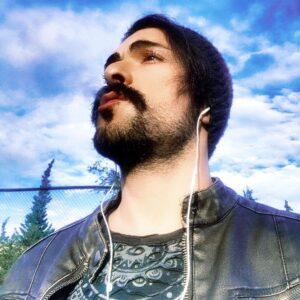 Halil Ibrahim Kurum Instagram - Ağızdan buhar çıkmaya başladıysa Adana da kış artık 🌪🤓