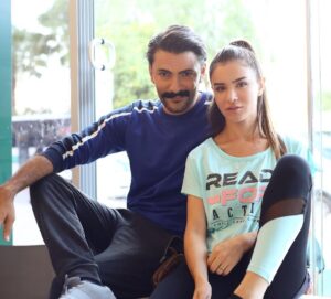 Halil Ibrahim Kurum Instagram - Hiç kırılmadan iyi niyetle  2 yıl 🙋🏻‍♂️🙋🏼‍♀️