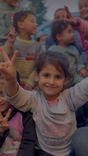 Haluk Piyes Instagram - - Geleceğin bekçileri !!!! -

✌🏻forever #love & #peace

Thanks to all brave 📸📹🎥

#children #kids #future 🤲🏻