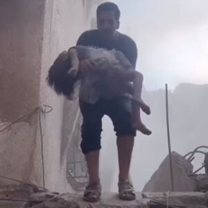 Haluk Piyes Instagram - - Where are You? -

No Communication No Internet No Phone almost all Journalists are dead = No Warning! YOU SEE THIS?????
This is called CARPET BOMBING.
When bombs are dropped that flatten entire neighborhoods.
Carpet bombing is ILLEGAL.
It violates a dozen international laws. Phosphor bombs are warcrimes. Look closely.
It's just Palestinian babies and children ripped into literal shreds.
Massive pieces of their bodies are missing.
Blown off by American and Israeli bombs.

#stopkillingkids #liberatepalestine 

Etkileşimi paylaşımı ses olmayı ve duaları arttırın!!!!