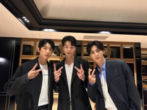 Han Do-woo Instagram - 2주간 총 24번의 무대인사가 무사히 끝났습니다 함께해주신 모든 분들 감사합니다.
여러분들의 큰 관심과 사랑덕분에 비의도적 연애담이 영화로 만들어 질수 있었던것 같습니다 무대인사를 통해 여러분들을 만날 수 있어 너무 행복했습니다. 

너무나 큰 사랑 받아갑니다
우리 다시 만나는 그날까지
#멈추지마네버스탑🤚 

#비의도적연애담 #비연담
#영연담