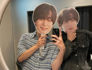 Han Do-woo Instagram - 2주간 총 24번의 무대인사가 무사히 끝났습니다 함께해주신 모든 분들 감사합니다.
여러분들의 큰 관심과 사랑덕분에 비의도적 연애담이 영화로 만들어 질수 있었던것 같습니다 무대인사를 통해 여러분들을 만날 수 있어 너무 행복했습니다. 

너무나 큰 사랑 받아갑니다
우리 다시 만나는 그날까지
#멈추지마네버스탑🤚 

#비의도적연애담 #비연담
#영연담