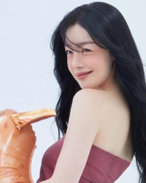 Han Seon-hwa Instagram - 🩷❤️🧡💛💚🩵💙💜🖤🩶🤍