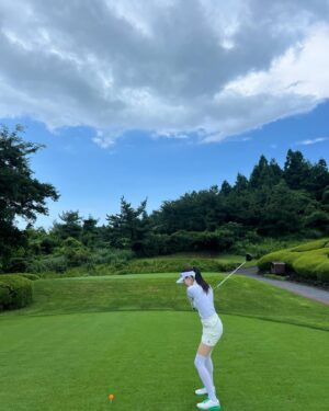 Han Seon-hwa Instagram - 앨범쏙📷🖤