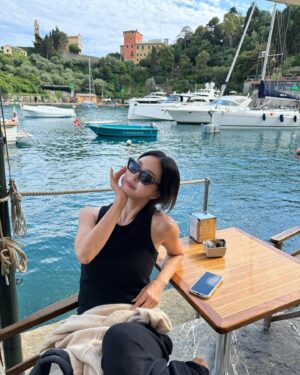 Han Ye-seul Instagram - 여행사진 끝!!! 🤩