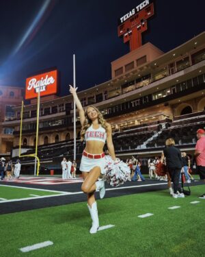 Hannah Colin Instagram - guns up!
It’s almost GAMEDAY🏈
-
-
-
#hannahgracecolin #gameday #texastech #pomsquad #techpom #football #explorepage #viral #college #texas #gunsup #redraiders