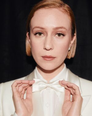 Hannah Einbinder Instagram - a year of looks that served the primary purpose of confusing daughters globally. To the artists, brava.

@kevinmichaelericson 
@mollygreenwald 
@brianfisherhair 
@florido 
@fionastiles
@hairbyjohnd