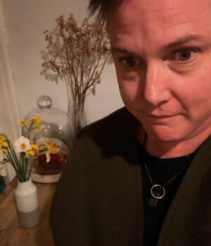 Hannah Gadsby Instagram - Big news day for you, LONDON…I am headed your way for a bit of a shebang…hebang…theybang…🥳
One night, two shows, and a whole bunch of the funniest genderqueer comics you ever did see. Join us for A Gender Agenda at the spectacular Alexandra Palace @yourallypally 
 
I really think you’ll want to get amongst this one…Saturday, October 14th.
 
Tickets go on sale this Friday but the pre-sale starts …now! 🦕 Head to hannahgadsby.com.au for pre-sale links…