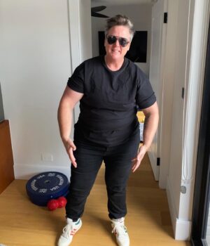 Hannah Gadsby Instagram - It’s this big.