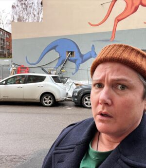 Hannah Gadsby Instagram - Pretty chuffed to have completed the 100th performance of #bodyofwork … a very many thanks to Oslo for coming out to see it. What a time!

101 is up next in Bergen tomorrow… cool cool cool