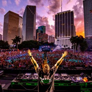 Hardwell Instagram - THANK YOU GUYS SO MUCH FOR THIS!! 
What an emotional rollercoaster these past 24 hours were, but luckily miracles do happen..🙏🏼♥️