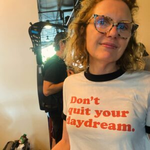 Harriet Dyer Instagram - That’s episode 8 in your inboxes. 🙊
The support for this season as it has come out has been nutso. 
Thank you to each and every cast and crew member who make the Colin world such a privilege to work in and such a joy to watch and to @binge @foxtel and @easytiger.tv for letting it be weird. 
And thank you to our audience. It’s nothing without an audience. 
ENJOOOOOOOOOY 
🥂
UK, US and all the other patient territories, when there’s a date we will tell you.🙏🏼