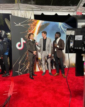 Harrison Osterfield Instagram - What an epic week x congrats again bro @tomholland2013 🔥 #spidermannowayhome 

Photocred: Chelsea Lauren / Shutterstock