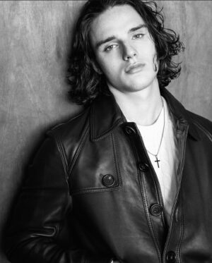 Harry Collett Instagram - @numero_netherlands

📸 @lee_malone_photography
👔 @markanthonystylist
🖌️ @tylerjohnstonhair