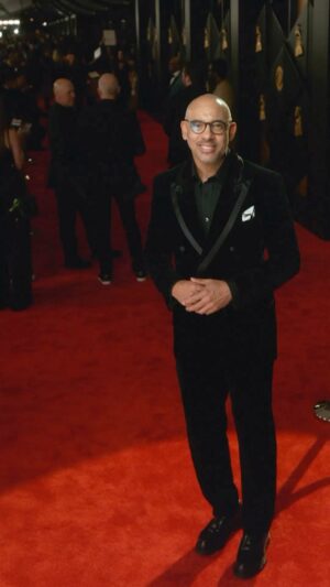 Harvey Mason Jr. Instagram - Me, “what should I do?” Glamcam person, ”just try and do something that looks cool.” Me, “so just pretend…got it!” #grammys #redcarpet