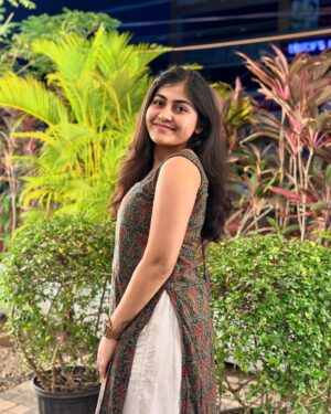 Hasini Anvi Instagram - A glimpse of serenity 🤍
Amma’s clicks are always perfect.🥰

Outfit : @diva_designer_studio_ 

#hasini #hasinianvi