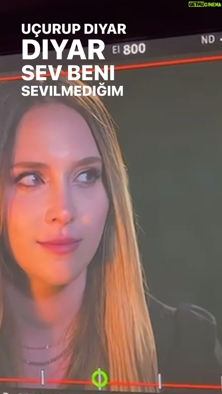 Actress Hayal Köseoğlu HD Instagram Photos and Wallpapers June 2024